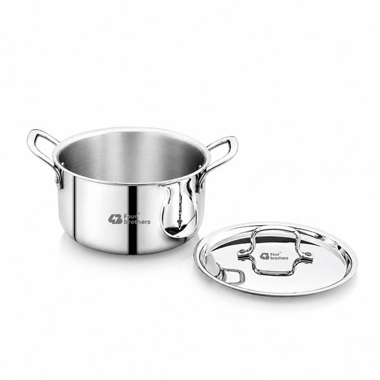 Fourbrothers Stainless steel pot with lid on a white background